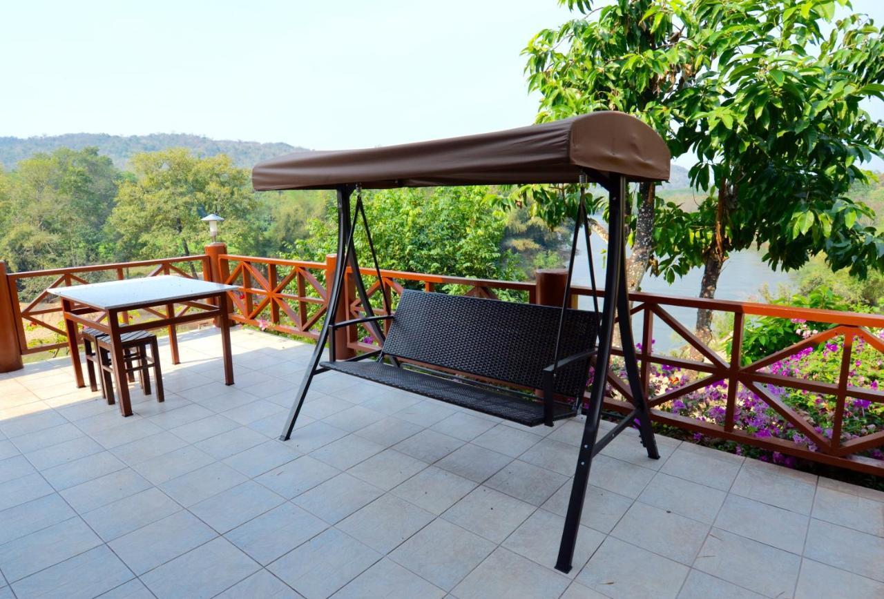 Bed and Breakfast Baan Wanwaree Kanchanaburi Zewnętrze zdjęcie
