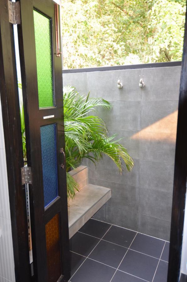 Bed and Breakfast Baan Wanwaree Kanchanaburi Zewnętrze zdjęcie