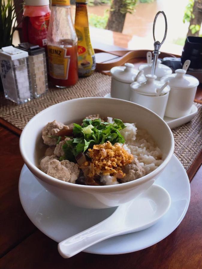 Bed and Breakfast Baan Wanwaree Kanchanaburi Zewnętrze zdjęcie
